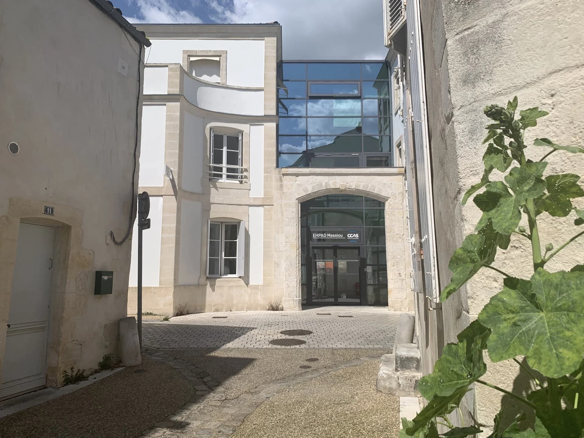 Photo 1 de Ehpad Massiou, EHPAD à La Rochelle