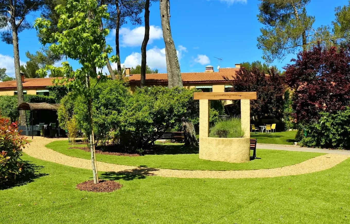 Photo 6 de Résidence Les Jardins de Sainte Baume, EHPAD à Nans-les-Pins