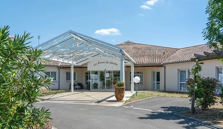 Photo 1 de Résidence Les Portes du Jardin, EHPAD à Tonnay-Charente