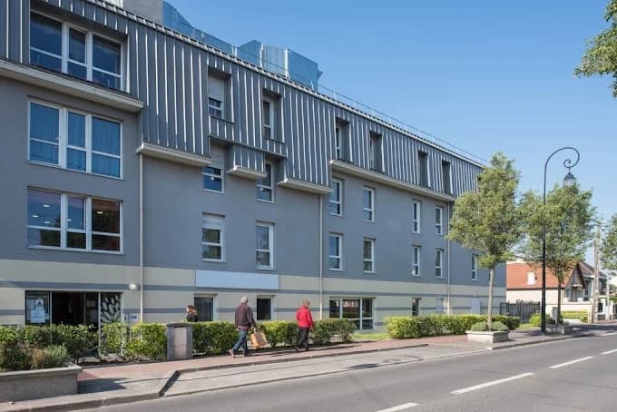 Photo 2 de Korian Lauriers De Plaisance, EHPAD à Neuilly-Plaisance