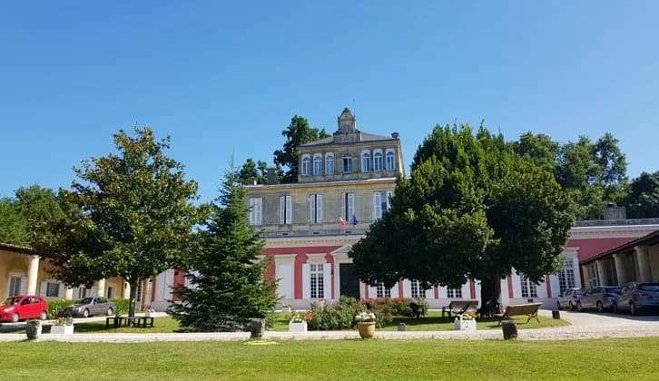 Photo 1 de Résidence Château Vacquey, EHPAD à Sallebœuf