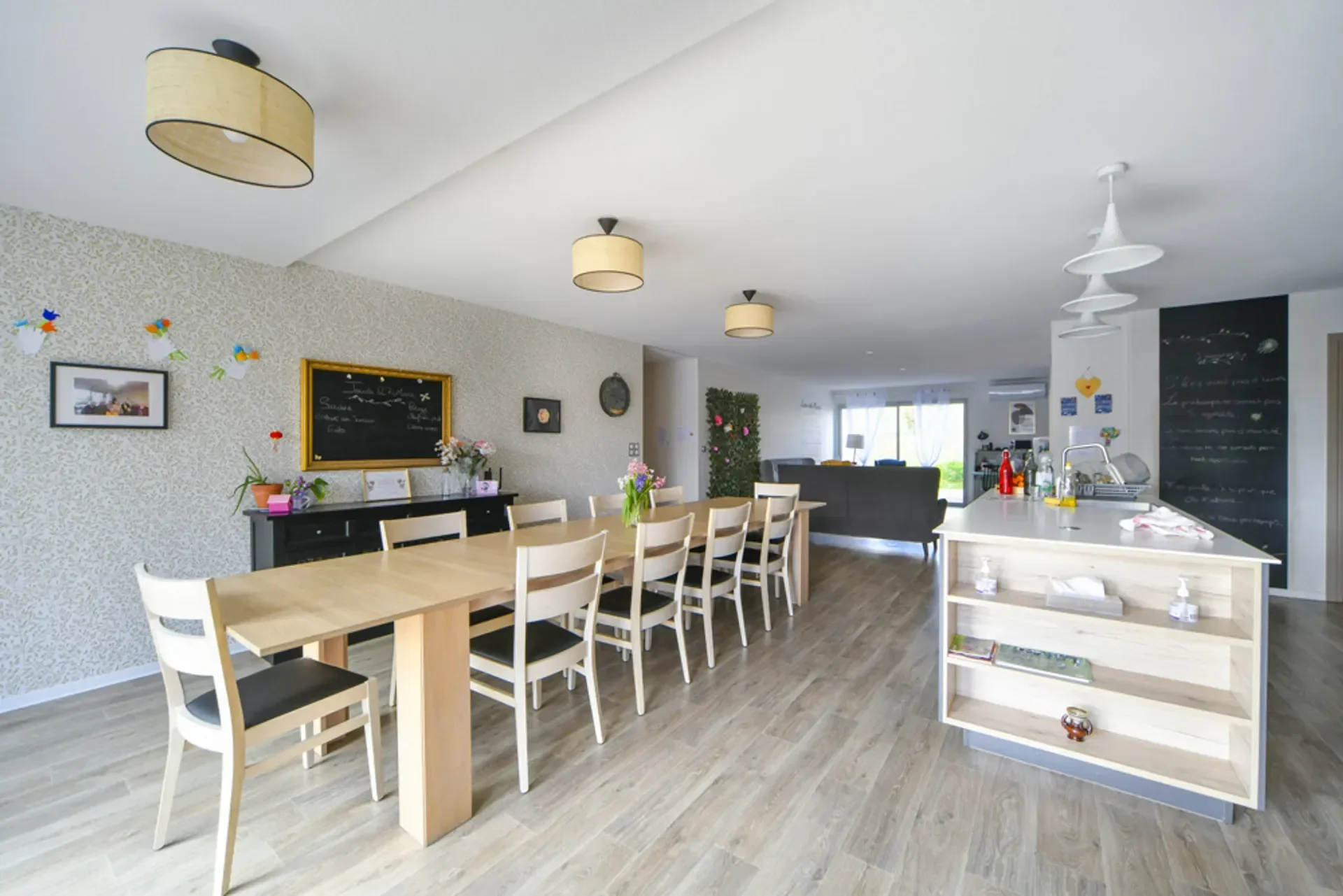 Photo 3 de Maison partagée Ages & Vie de Veaugues, Habitat partagé senior à Veaugues