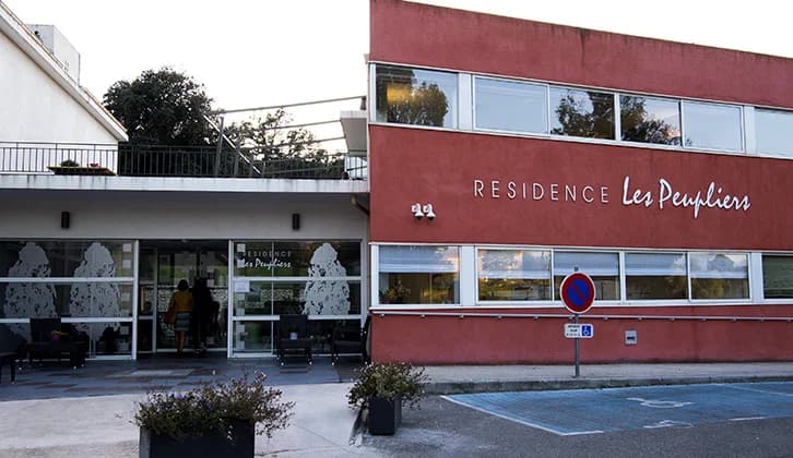 Photo 1 de Résidence Les Peupliers, EHPAD à La Penne-sur-Huveaune