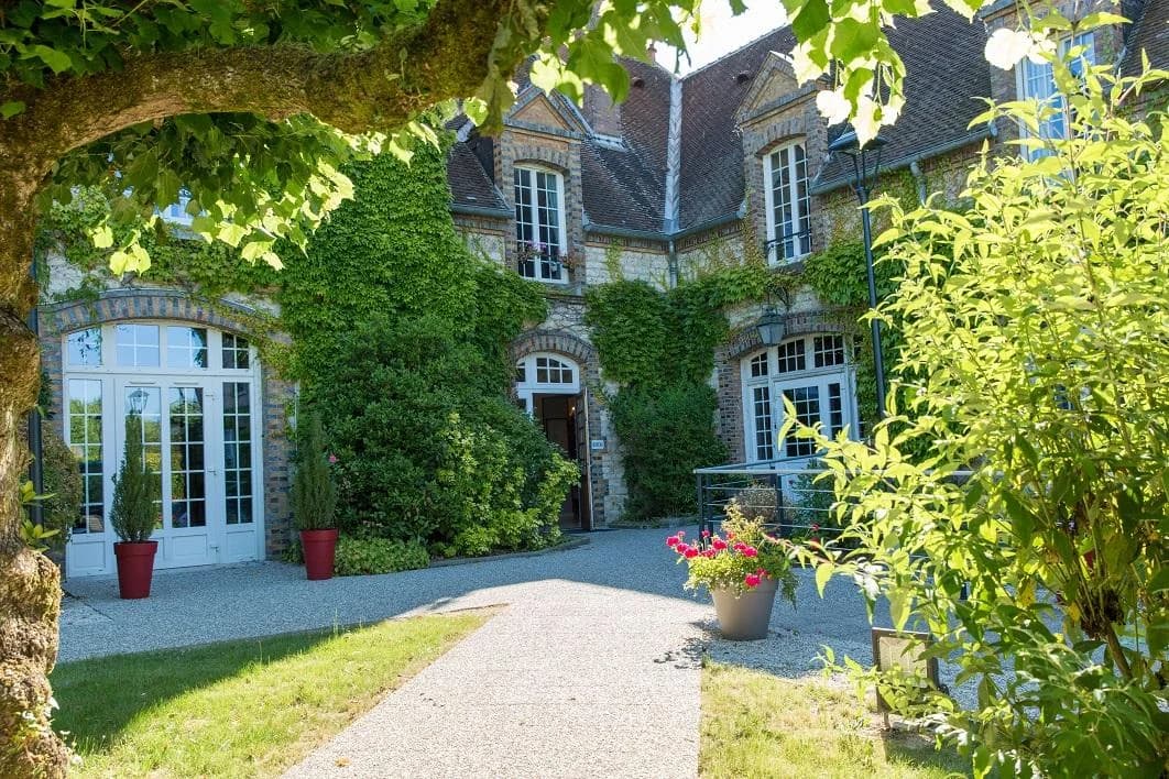 Photo 3 de Residence Château De Villeniard, EHPAD à Vaux-sur-Lunain