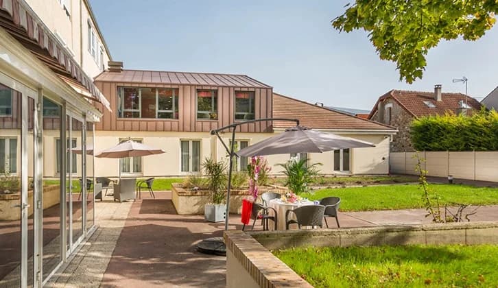 Photo 1 de Résidence La Roseraie, EHPAD à Viry-Châtillon