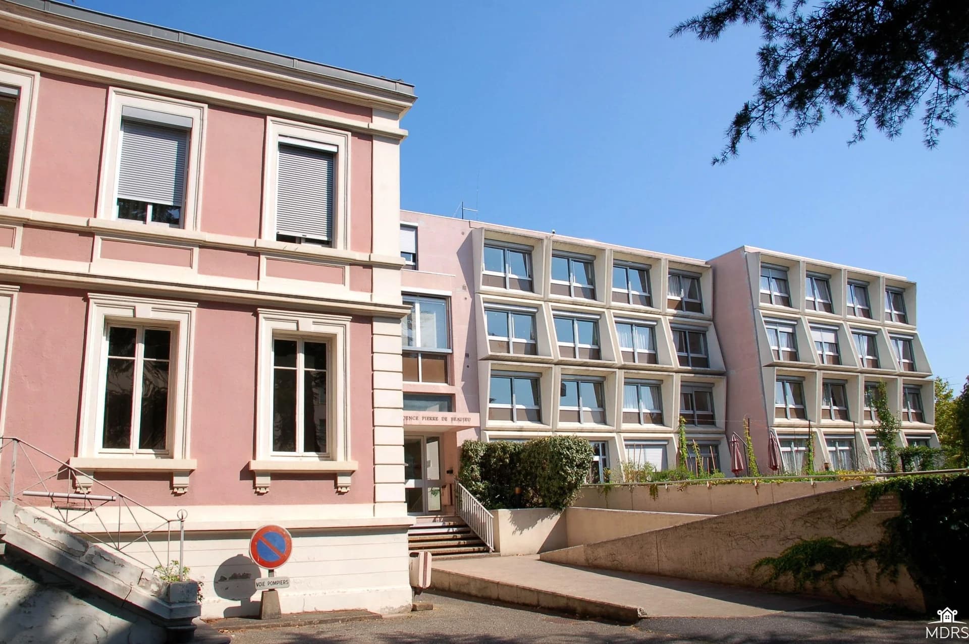 Photo 1 de Résidence Pierre De Beaujeu, EHPAD à Villefranche-sur-Saône