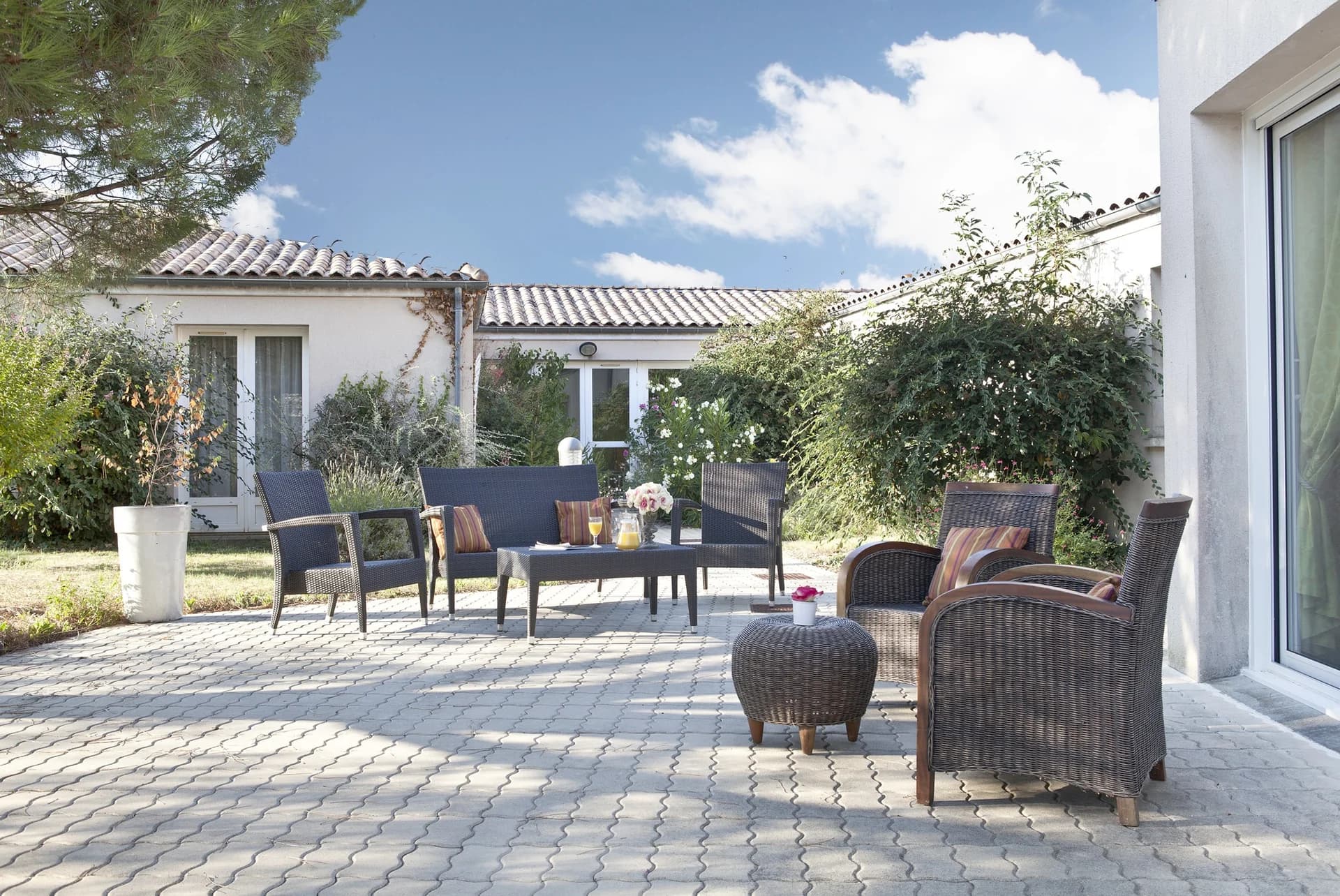 Photo 10 de Résidence Le Jardin des Loges, EHPAD à Saint-Bonnet-sur-Gironde