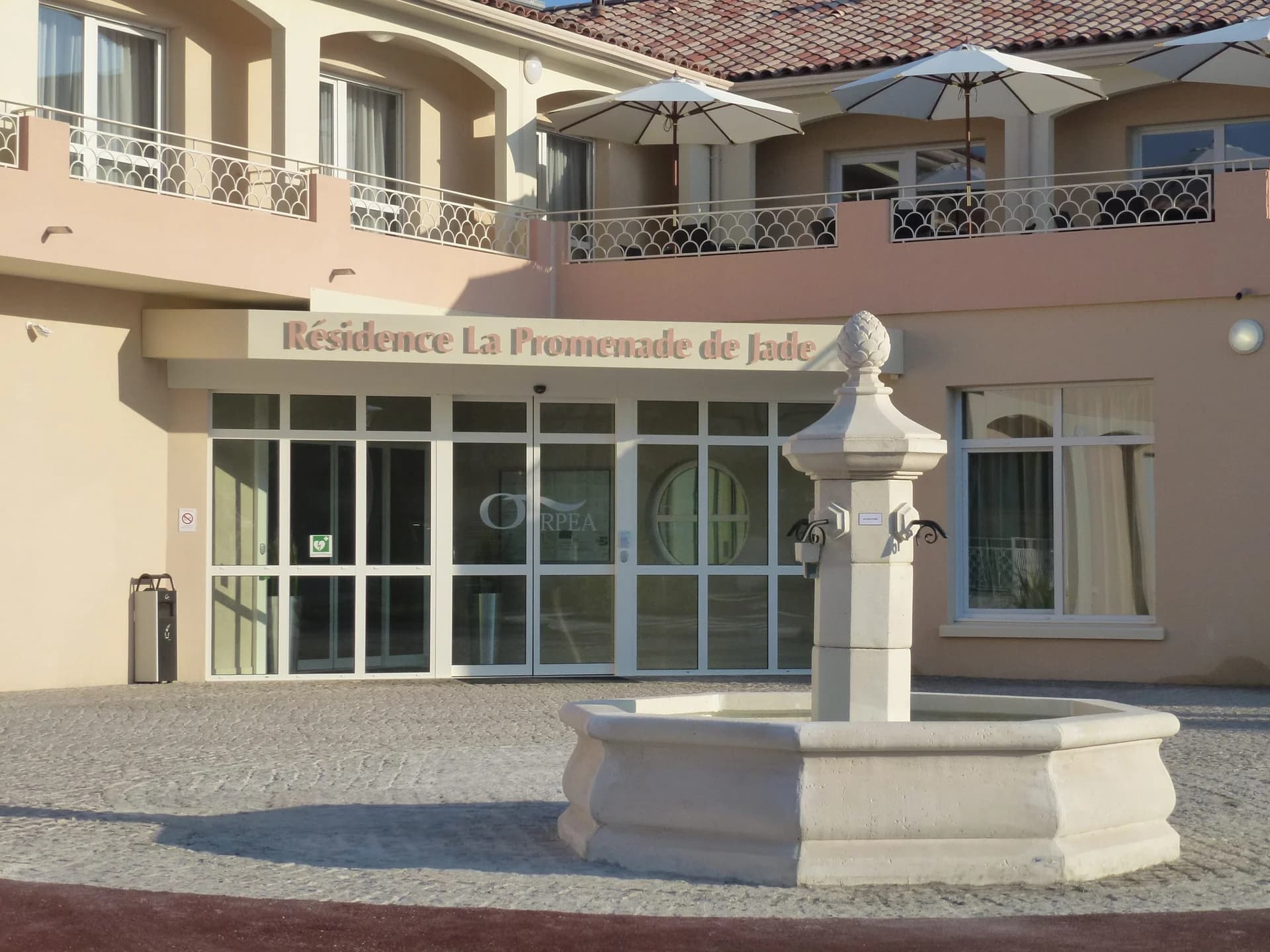 Photo 2 de Résidence La Promenade de Jade, EHPAD à Sainte-Maxime