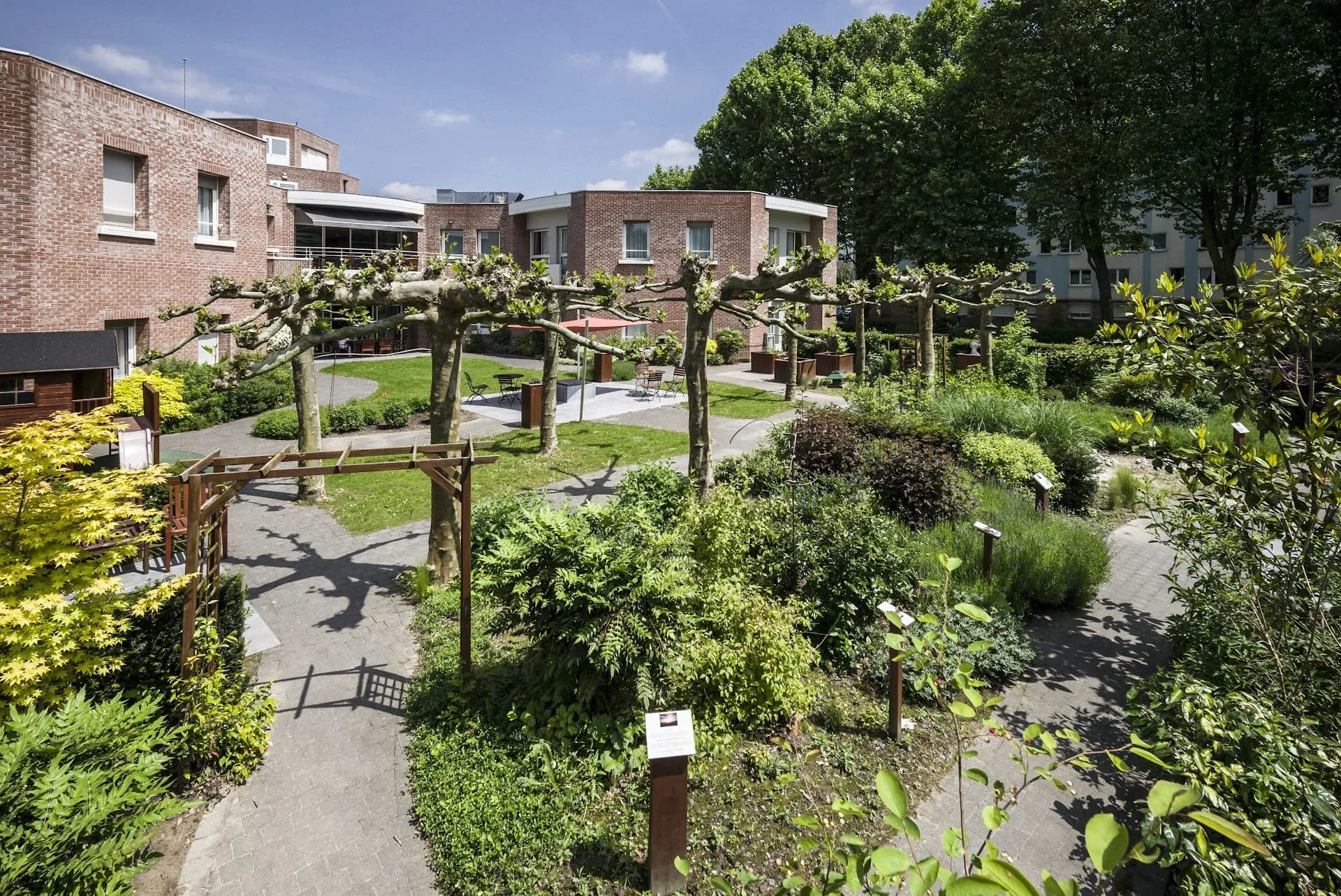 Photo 2 de Résidence Les Orchidées de Villeneuve d'Ascq, EHPAD à Villeneuve-d'Ascq