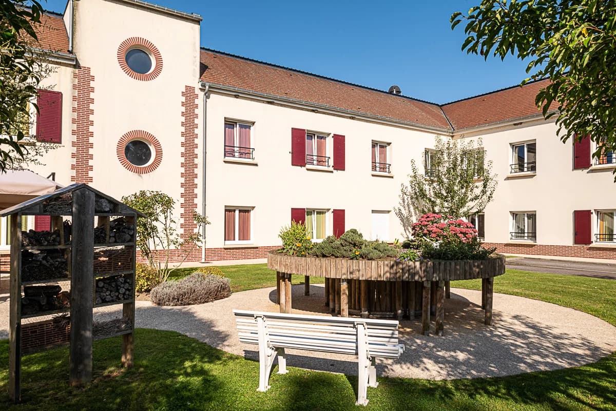 Photo 3 de Korian Les Alysses, EHPAD à Lieuvillers