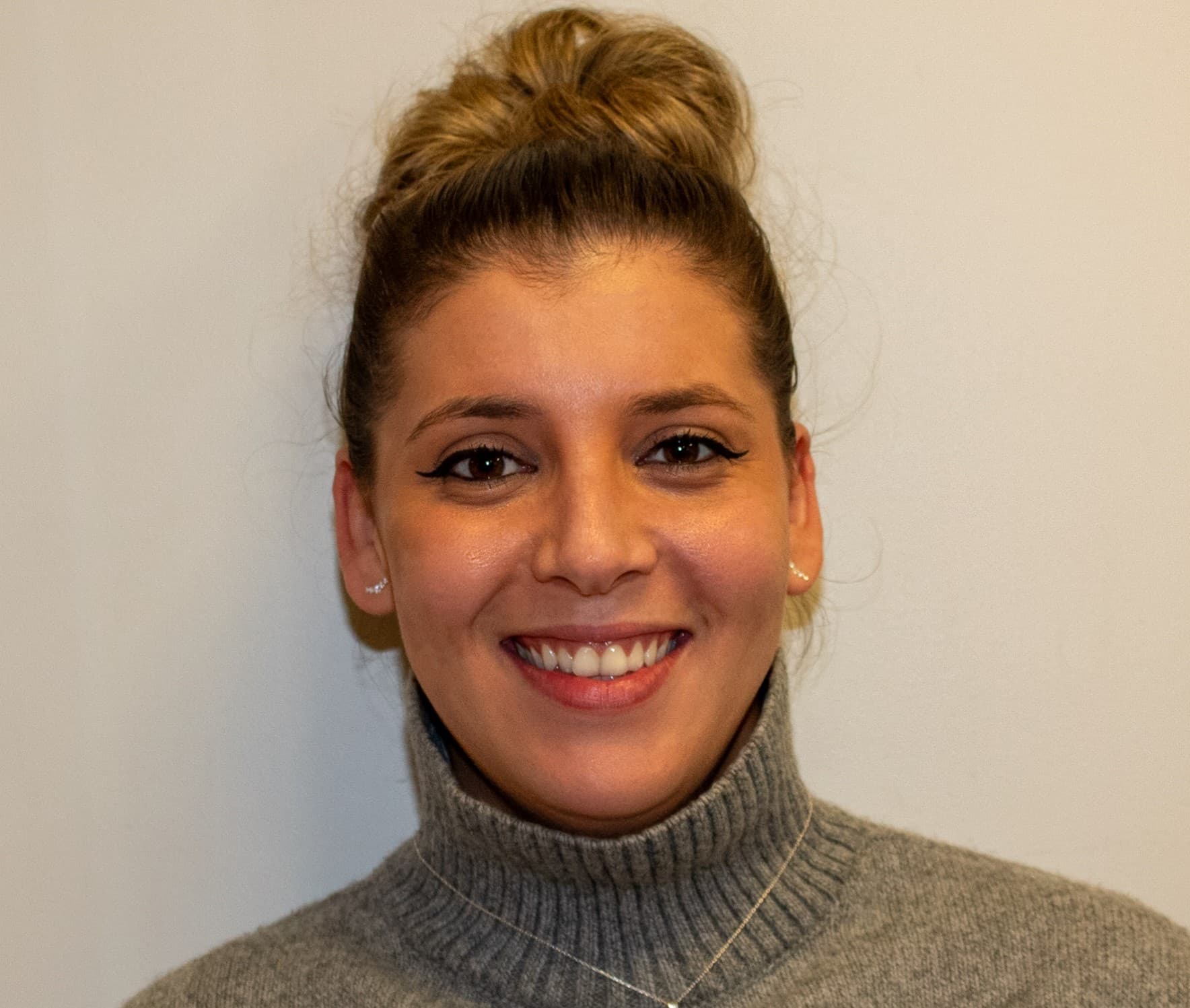 Sarah Khodja, Adjointe de direction chez Résidence Villa Garlande, EHPAD à Bagneux