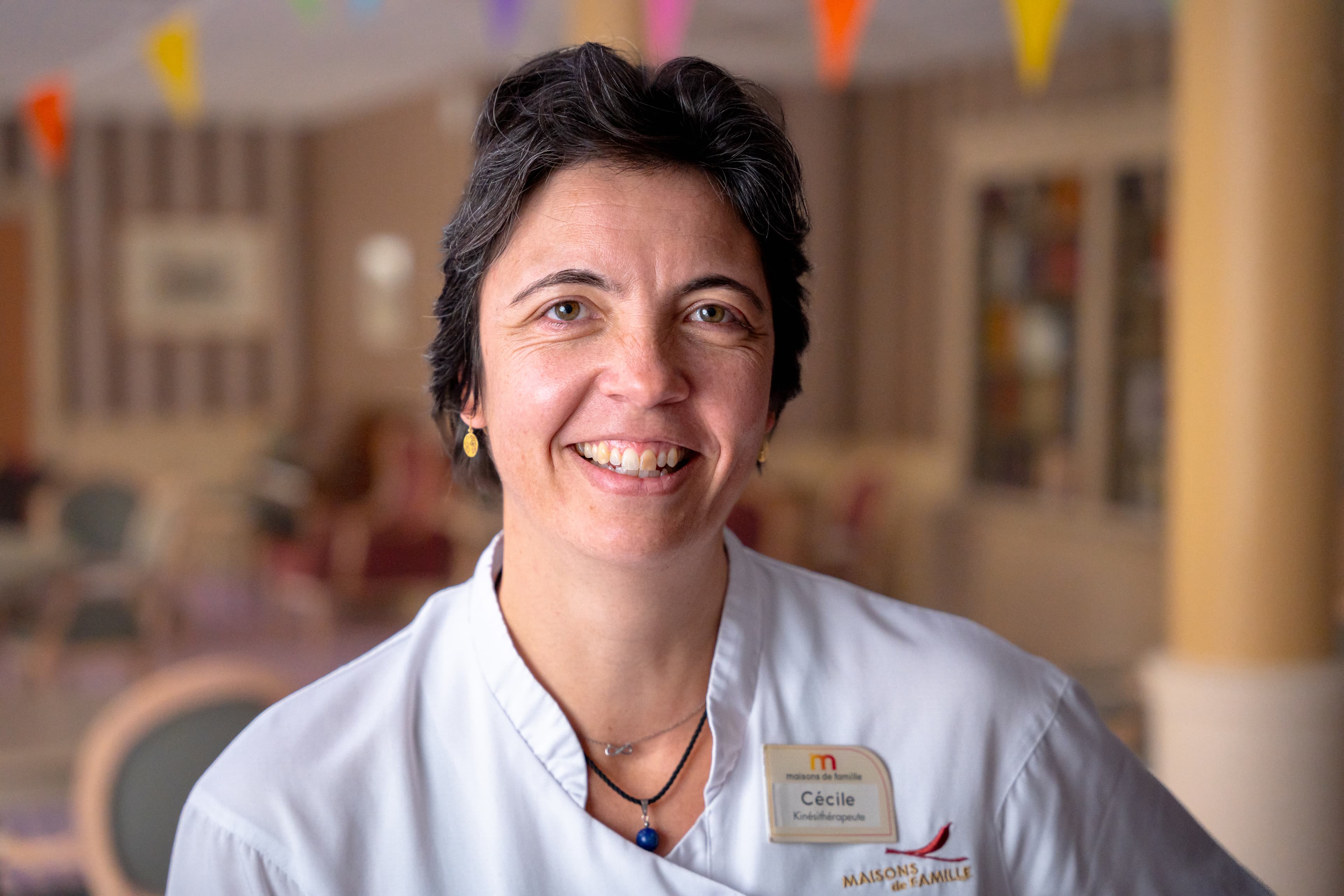 Cécile , Kinésithérapeute chez Maisons de Famille Les Étangs, EHPAD à Mennecy
